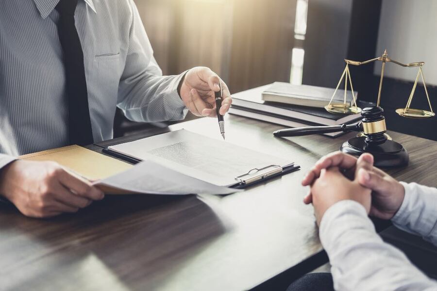 5 advantages of having a personal injury attorney in a lawsuit